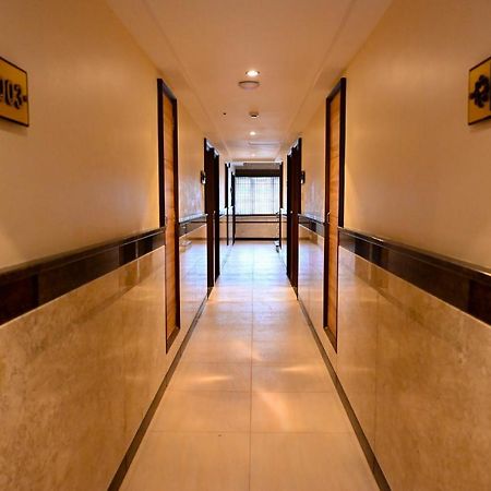 Hotel Sms Grand Imperial ולורה מראה חיצוני תמונה